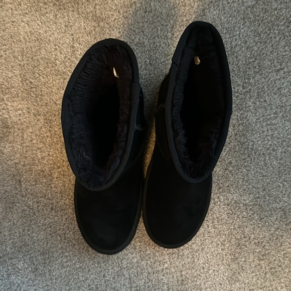 TIME AND TRU Black Suede Cozy Boots - Picture 3 of 5